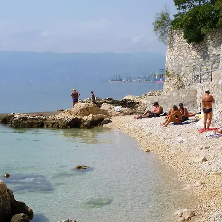 With Parking Space - 13377 Rijeka