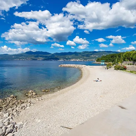 With Parking Space - 13377 Apartmán *